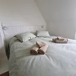 Chaumiere Historique A Quelques Pas De La Mer *