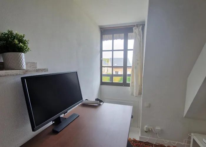 Chaumiere Historique A 5min De La